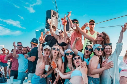 Malle mit der Crew – So plant ihr euren perfekten Partyurlaub 2025